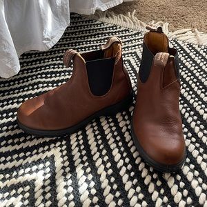 BLUNDSTONE BOOTS AUS SZ 4.5 = US 7.5